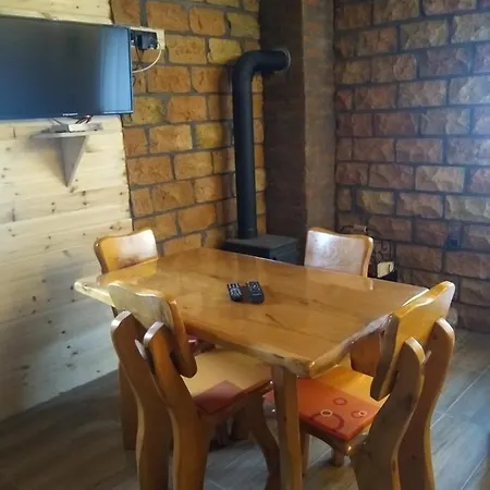 Sisters Sekulic