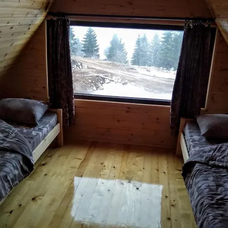 Sisters 木屋 Sekulic